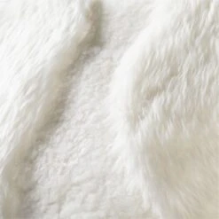 Connect White Sheepskin Fur Throw Pillow With Feather-Down Insert 20" -Home Furnishing Store ConnectShpsknPllw20x20AV2SSS22