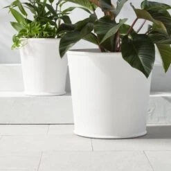 Coulee Round White Metal Outdoor Planter Small -Home Furnishing Store CouleeCstWhtPlanterGroupFHS23