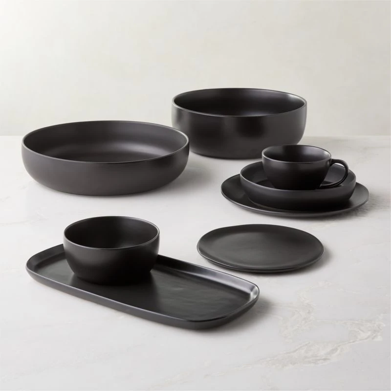 Crisp Matte Black Serving Bowl Large 5 Crisp Matte Black Serving Bowl Large - Image 3