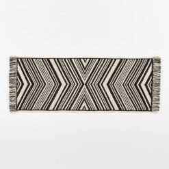 Onca Black And White Bath Runner Rug 24"x60"