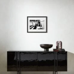 'Aretha At The Piano' Photographic Print In Black Frame 21.5"x17.5" -Home Furnishing Store SEArethaPianoBk17p5x21p5F22 3D