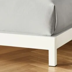 Simple White Metal California King Platform Bed -Home Furnishing Store SimpleWhiteMetalBaseROF19