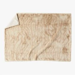 Sorrell Warm White Tiger-Print Faux Fur Throw Blanket -Home Furnishing Store SorrellGRSFauxFurThrowSSF23