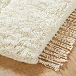 Vida Ivory New Zealand Wool Handknotted Area Rug 5'x8' -Home Furnishing Store VidaNZWlHdkdIvryRug8x10AVSHF22